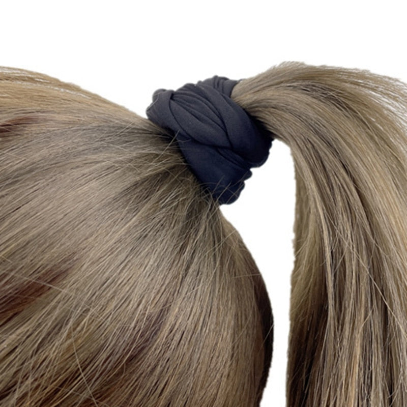 „Sicher verwahrt“: Stylishes Sport-Armband mit praktischer Aufbewahrungstasche mit Reissverschluss