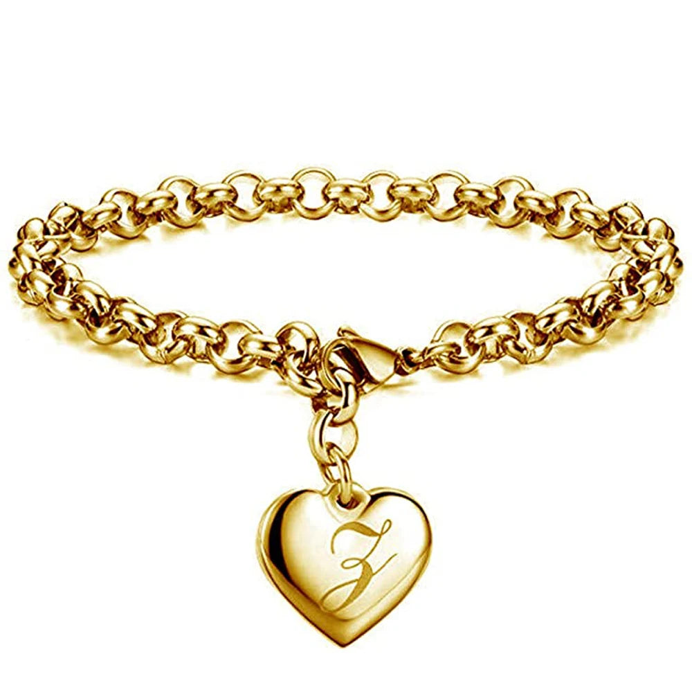 AMORE Charm - Dein Buchstabe. Dein Herzstück.