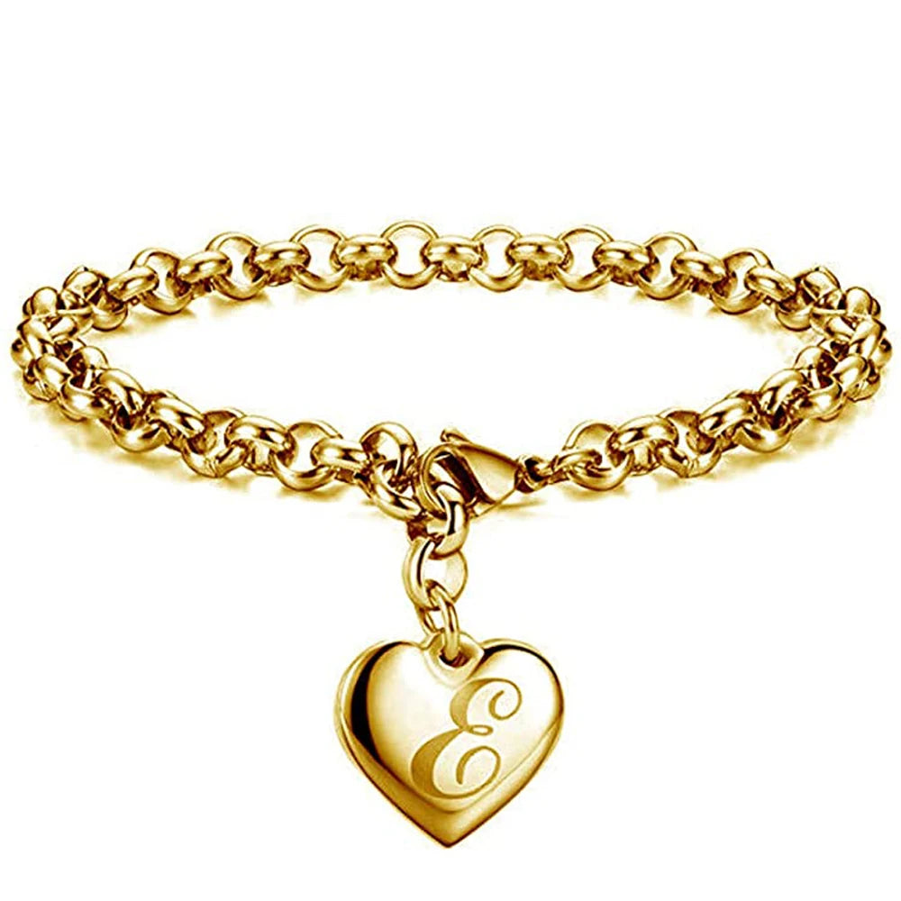 AMORE Charm - Dein Buchstabe. Dein Herzstück.