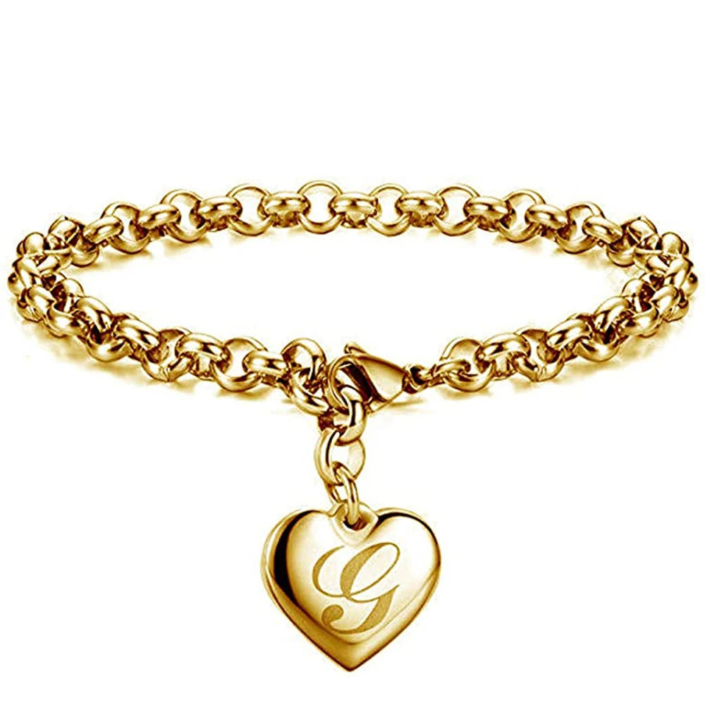 AMORE Charm - Dein Buchstabe. Dein Herzstück.