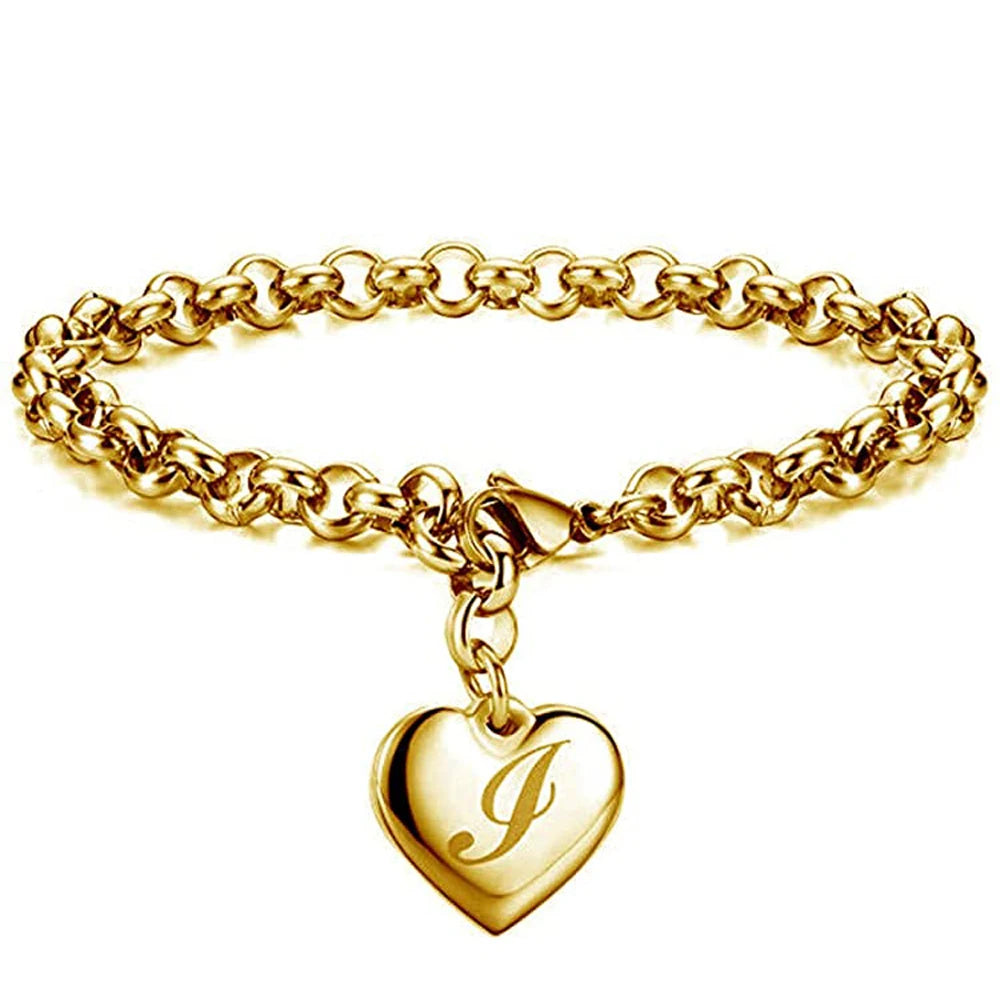 AMORE Charm - Dein Buchstabe. Dein Herzstück.