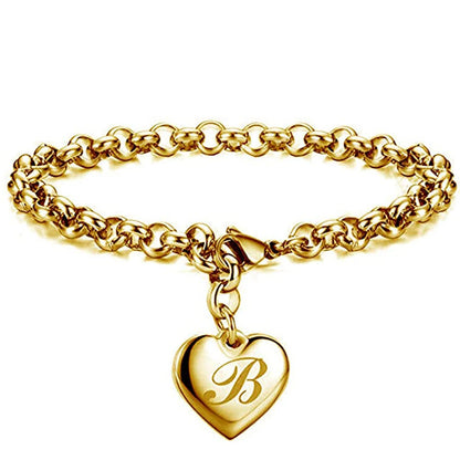 AMORE Charm - Dein Buchstabe. Dein Herzstück.
