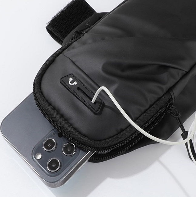 Nie wieder ohne: Ultraleichte Sport-Armband-Tasche für Smartphone und Co.!